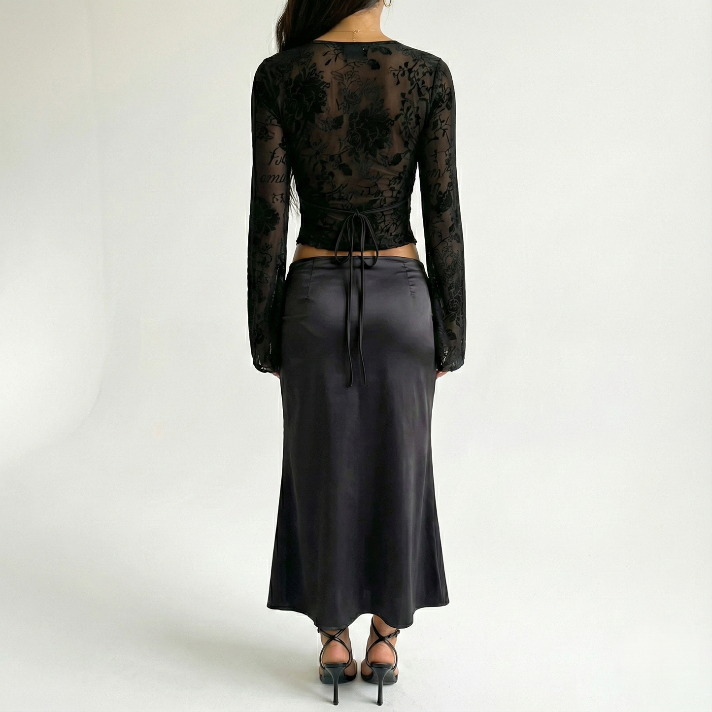 Long sleeved cardigan sexy hot girl top